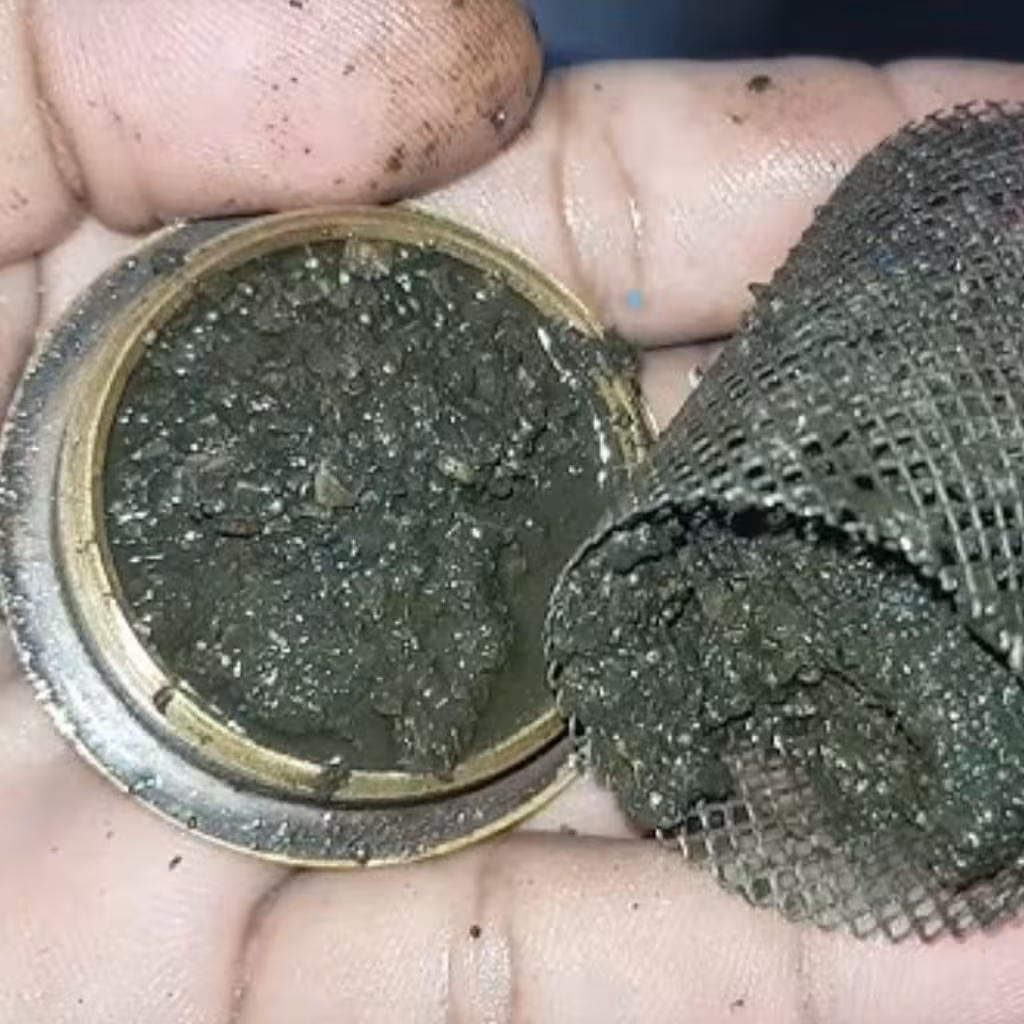 Cleaning HVAC strainers